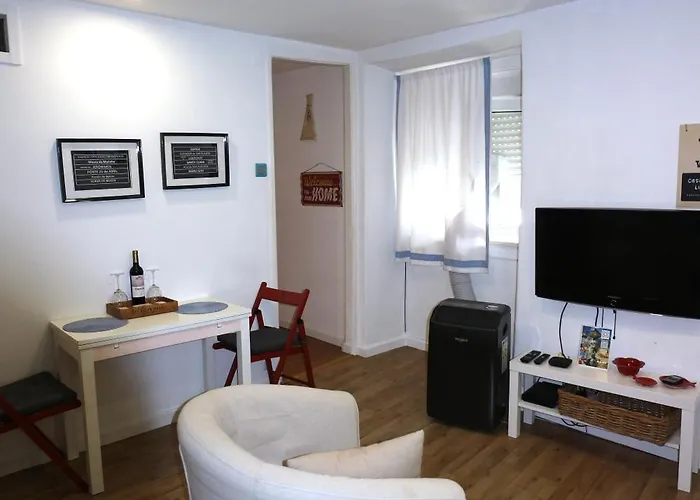 Casa Beco Do Castelo * Lisboa